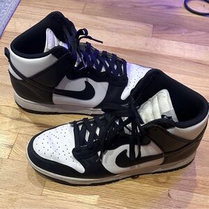 Men’s Nike Dunks